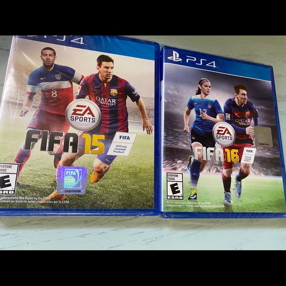 Bundle of FIFA 15 & FIFA 16 PlayStation 4